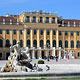дворец Шёнбрунн с фонтанами